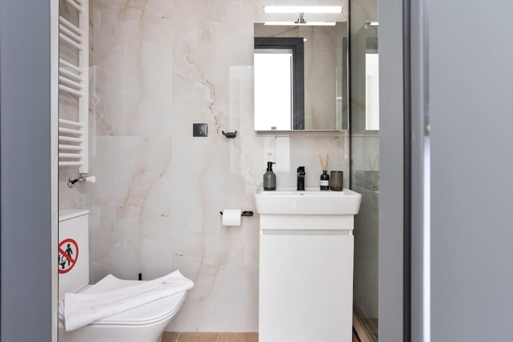 Apartment Downtown Stylish 4 Thessaloniki