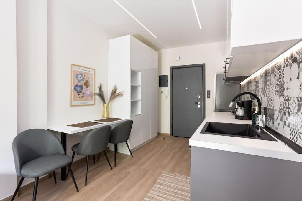Apartment Downtown Stylish 4 Thessaloniki